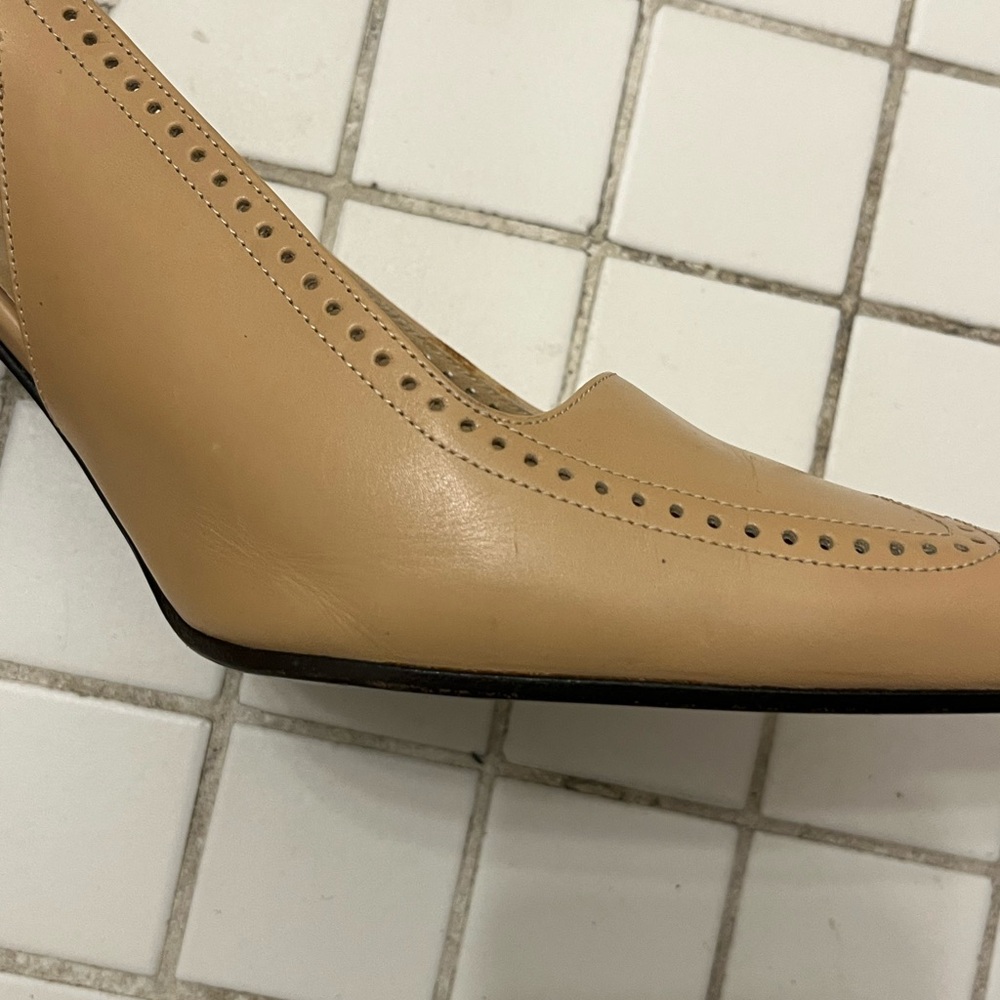 Celine Beige Leather Slingback Heels Women’s Size 10 / 40 EU with FLAWS - Picture 9 of 13